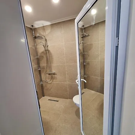 Manolovi Apartman *