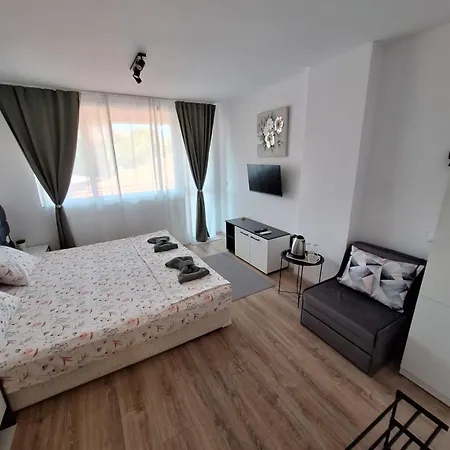 Manolovi Apartman *