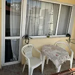 Apartment Manolovi *