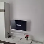 Apartment Manolovi *