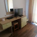 Manolovi Apartment *