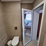 Manolovi Apartment *