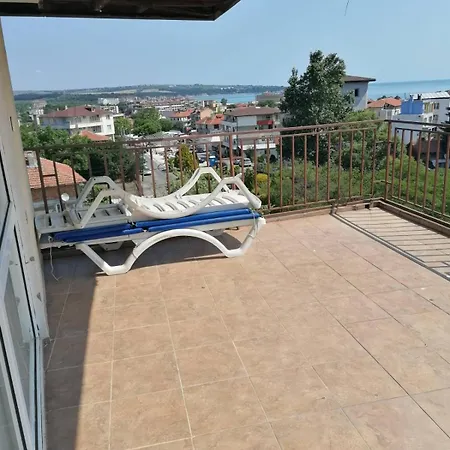 Manolovi Apartment *