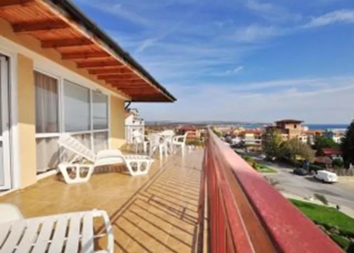 Manolovi Apartment Obzor